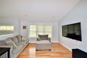 81 Lonsdale St, West Warwick, RI 02893 - Photo 5