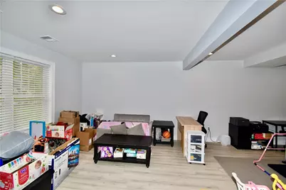 81 Lonsdale Street, West Warwick, RI 02893 - Photo 21