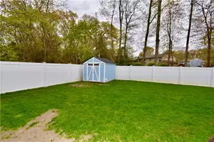 81 Lonsdale St, West Warwick, RI 02893 - Photo 29