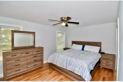 81 Lonsdale Street, West Warwick, RI 02893 - Photo 15
