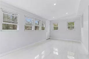 27 Douglas Cir, Smithfield, RI 02828 - Photo 5