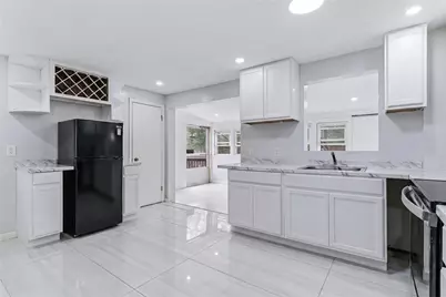 27 Douglas Circle, Smithfield, RI 02828 - Photo 3