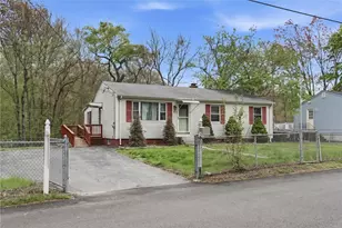 27 Douglas Cir, Smithfield, RI 02828 - Photo 17