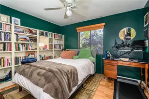 24 Camp St, Providence, RI 02906 - Photo 15