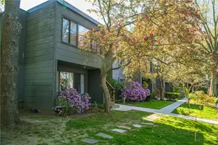 24 Camp St, Providence, RI 02906 - Photo 3