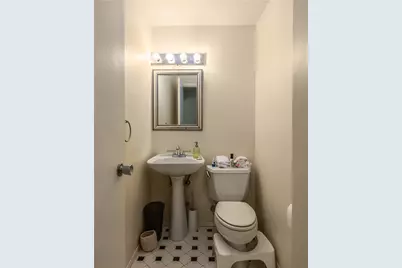 24 Camp Street #13, Providence, RI 02906 - Photo 13