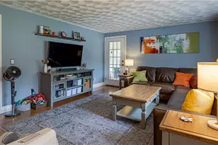 956 Reynolds Rd, Glocester, RI 02814 - Photo 9