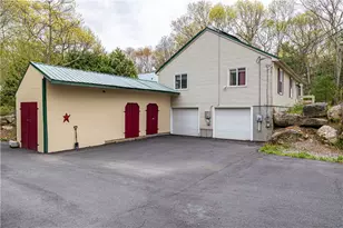 956 Reynolds Rd, Glocester, RI 02814 - Photo 3