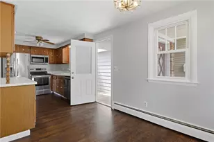 21 Citizen St, Cumberland, RI 02864 - Photo 9