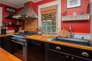 7 Blvd East Blvd, Middletown, RI 02842 - Photo 9