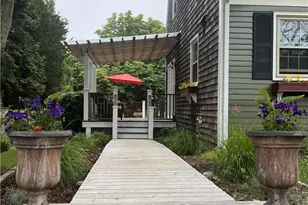 7 Blvd East Blvd, Middletown, RI 02842 - Photo 21