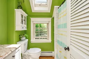 7 Blvd East Blvd, Middletown, RI 02842 - Photo 29