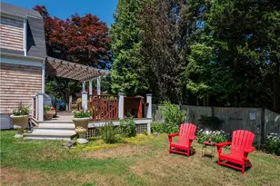 7 Blvd East Blvd, Middletown, RI 02842 - Photo 37