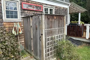 7 Blvd East Blvd, Middletown, RI 02842 - Photo 17