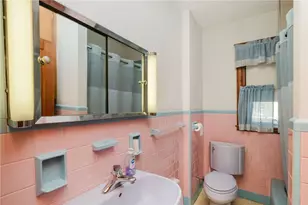 266 Norfolk Ave, Pawtucket, RI 02861 - Photo 37