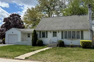 60 Coldbrook Dr, Cranston, RI 02920 - Photo 1