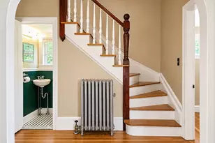 225 Hunts Ave, Pawtucket, RI 02861 - Photo 13