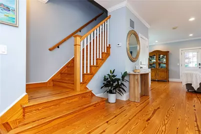 19 Eustis Avenue, Newport, RI 02840 - Photo 17