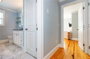 19 Eustis Ave, Newport, RI 02840 - Photo 23