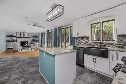 209 Vancouver Avenue, Warwick, RI 02886 - Photo 7