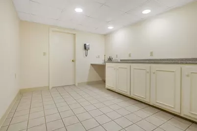 555 Metacom Avenue, Bristol, RI 02809 - Photo 19