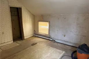 52 Hillwood St, Cranston, RI 02920 - Photo 17