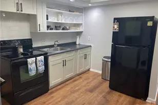 400 Narragansett Pkwy, Warwick, RI 02888 - Photo 11