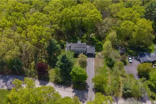 435 Maureen Cir, Burrillville, RI 02839 - Photo 9