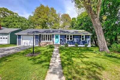 7 Parkway Drive, Warwick, RI 02886 - Photo 3