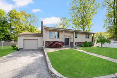 7 Robins Way, North Providence, RI 02904 - Photo 3