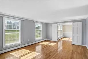 22 Roger Williams Ct, Portsmouth, RI 02871 - Photo 13