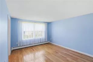 22 Roger Williams Ct, Portsmouth, RI 02871 - Photo 19