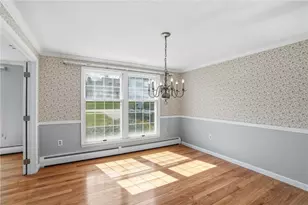 22 Roger Williams Ct, Portsmouth, RI 02871 - Photo 9