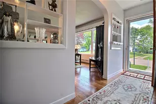 7 Nichols Ln, Westerly, RI 02891 - Photo 3
