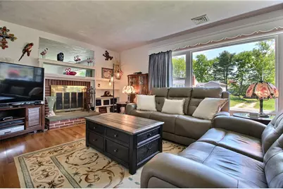 7 Nichols Lane, Westerly, RI 02891 - Photo 5