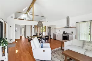 10 Wyndham Hill Rd, Middletown, RI 02842 - Photo 1
