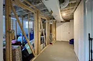 68 John St, Providence, RI 02906 - Photo 15