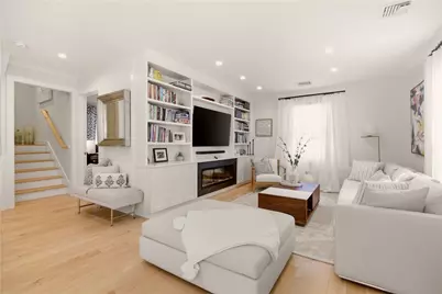 25 Rhode Island Avenue #2, Newport, RI 02840 - Photo 11