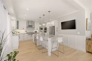 25 Rhode Island Ave, Newport, RI 02840 - Photo 21