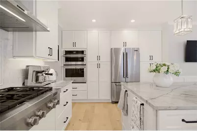 25 Rhode Island Avenue #2, Newport, RI 02840 - Photo 19