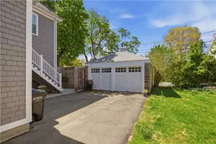 25 Rhode Island Ave, Newport, RI 02840 - Photo 47