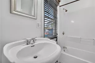 103 Burnside Ave, East Providence, RI 02915 - Photo 17