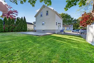 103 Burnside Ave, East Providence, RI 02915 - Photo 37