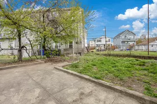 27 Greeley St, Providence, RI 02904 - Photo 33