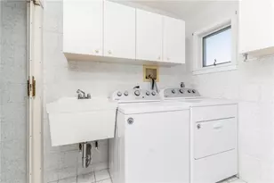 160 Sand Hill Cove Rd, Narragansett, RI 02882 - Photo 15