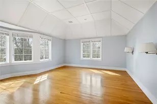 9 Ocean Lawn Ln, Newport, RI 02840 - Photo 31