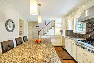 9 Kenilworth Wy, Pawtucket, RI 02860 - Photo 15
