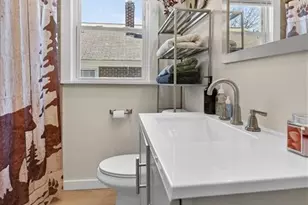 190 Wardlaw Ave, Providence, RI 02908 - Photo 17