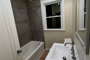 190 Wardlaw Ave, Providence, RI 02908 - Photo 15