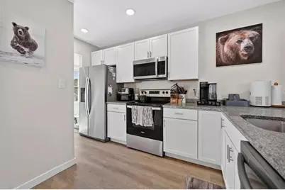 190 Wardlaw Avenue, Providence, RI 02908 - Photo 7